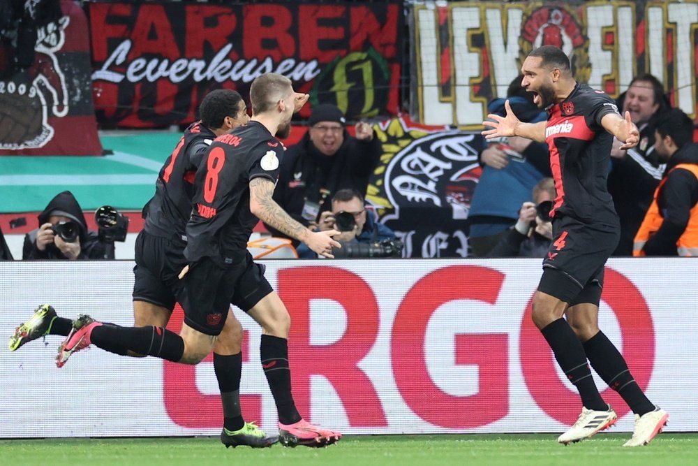 El Leverkusen ganó remontando. EFE