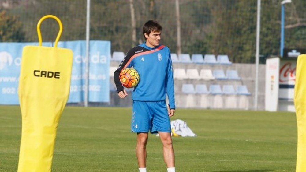 Jonathan Vila, en un entrenamiento del Real Oviedo. RealOviedo