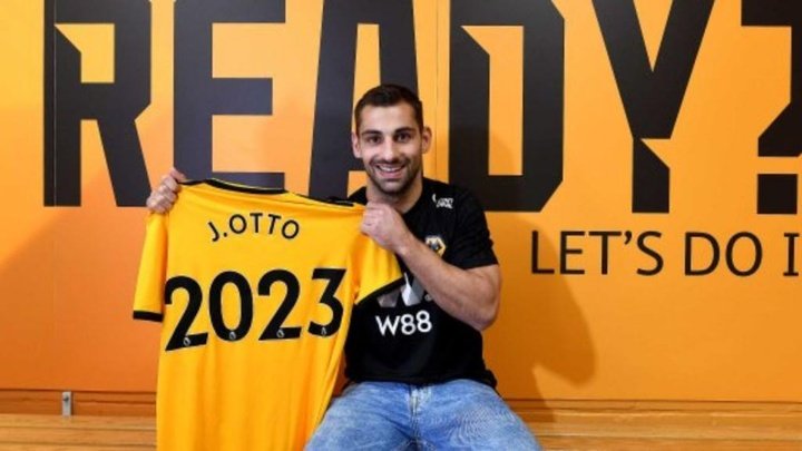 Officiel : Jonny reste et signe un contrat avec Wolverhampton