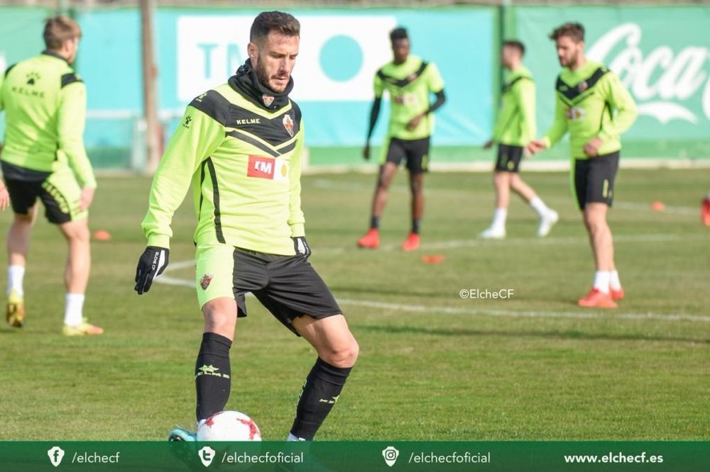 Jony confía en que el Elche mantenga la línea mostrada en Copa. ElcheCF