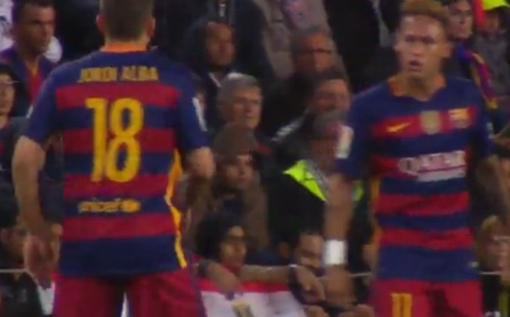 Jordi Alba and Neymar fall-out during Valencia clash. Movistar+