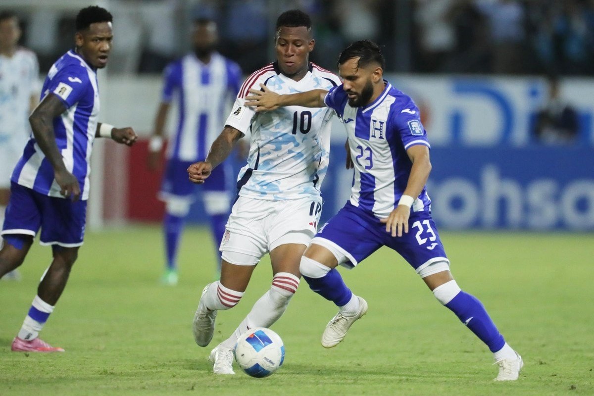 Honduras y Costa Rica empataron 0-0. EFE