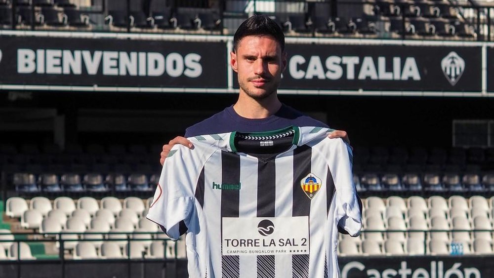 Jorge Fernández renovó su contrato. Twitter/CD_Castellon