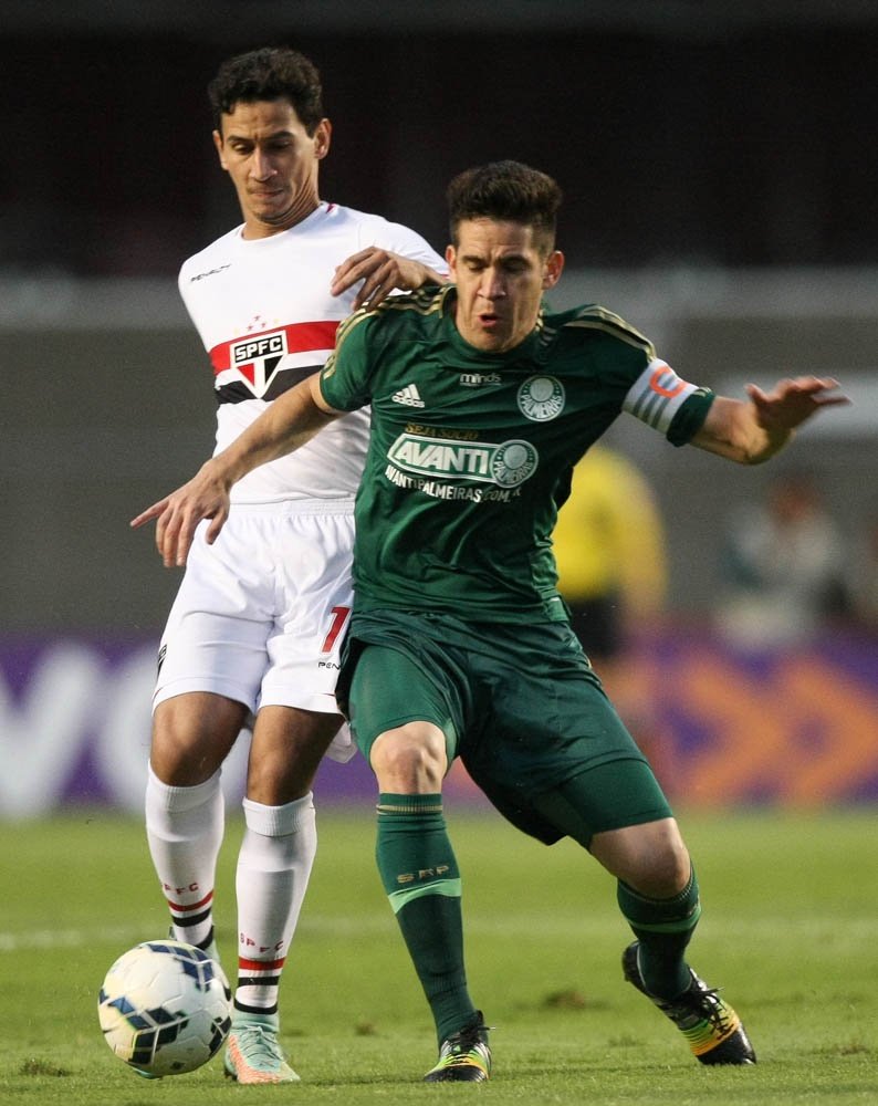 Rogerio Ceni da su bendición al fichaje del jugador de Palmeiras, Valdivia