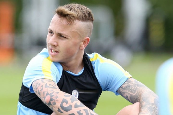 Manchester City youngster Angelino secures NAC Breda loan
