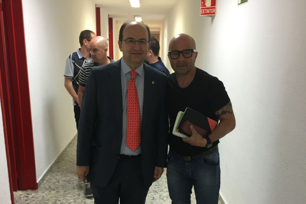 José Castro, president of Sevilla, with Jorge Sampaoli. SevillaFC
