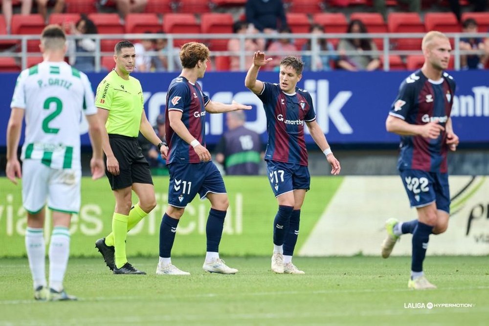 El Eibar le endosó un 4-1 al Córdoba. LaLiga