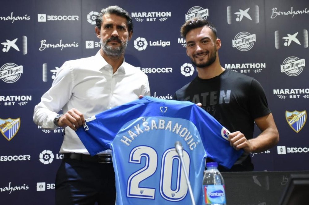 José Luis Pérez Caminero and Sead Haksabanovic, at his presentation as a Málaga player. BeSoccer