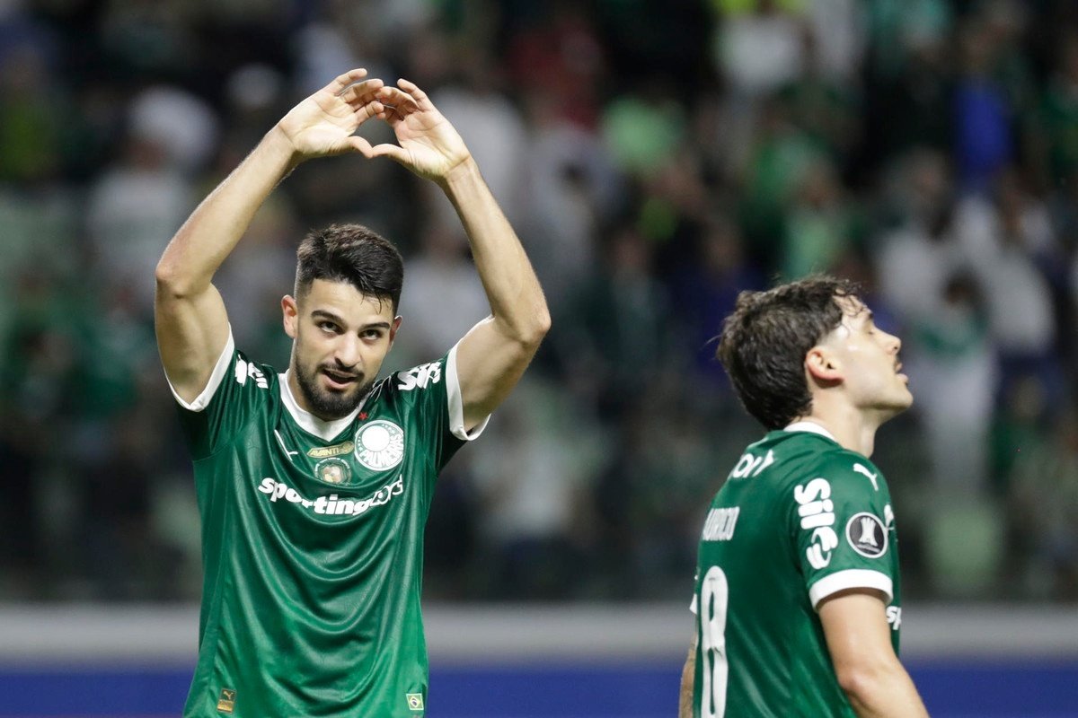 Palmeiras goleia por 4 a 1 o Fortaleza com time reserva. EFE