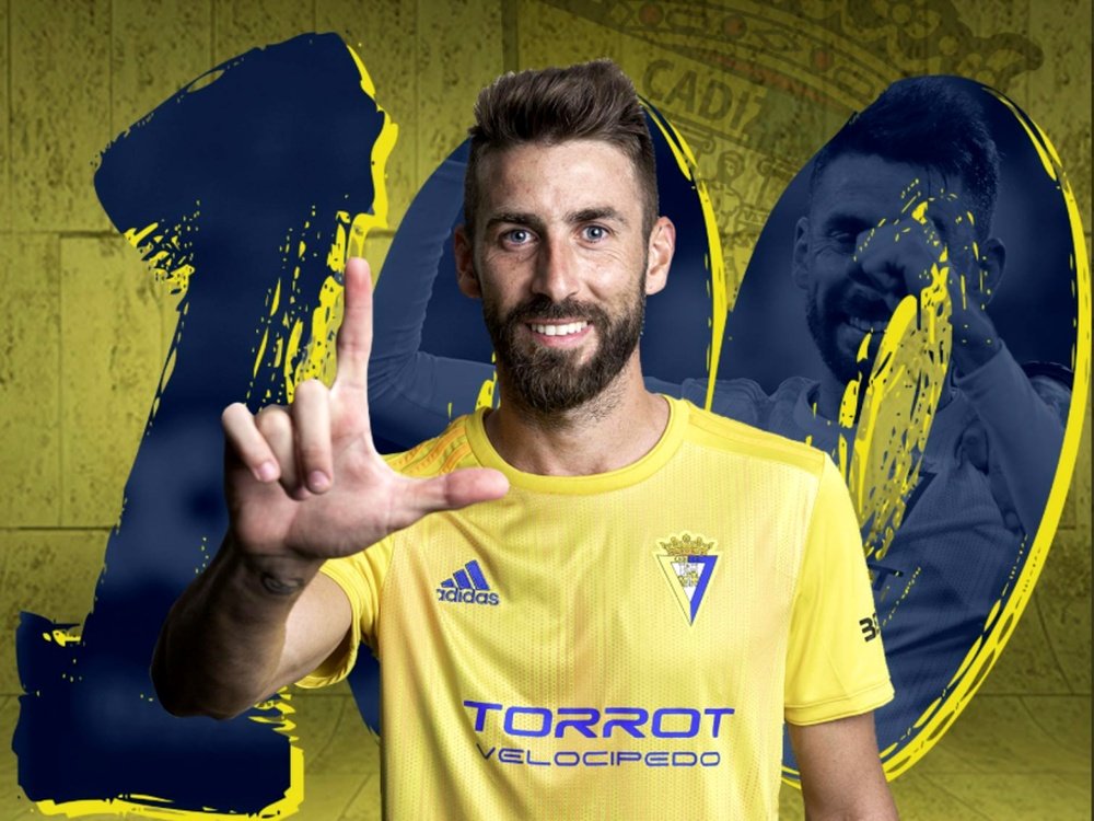 José Mari cumplió su partido 100 con la camiseta del Cádiz. Twitter/Cadiz_CF