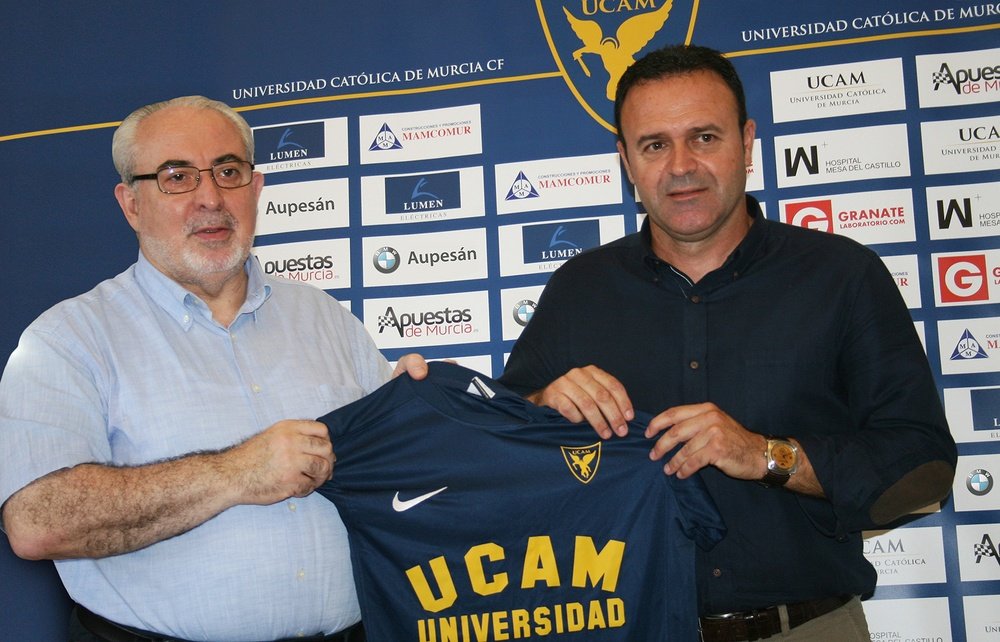 José María Salmerón firma por una temporada. FOTO: UCAM Murcia CF