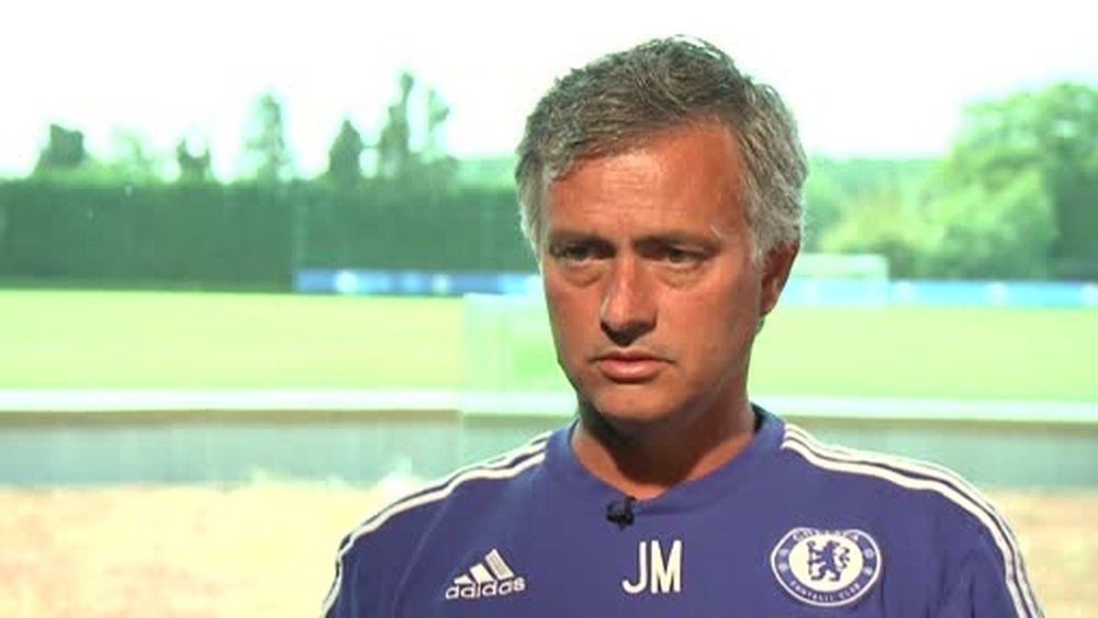 José Mourinho siendo entrevistado. ChelseaFC