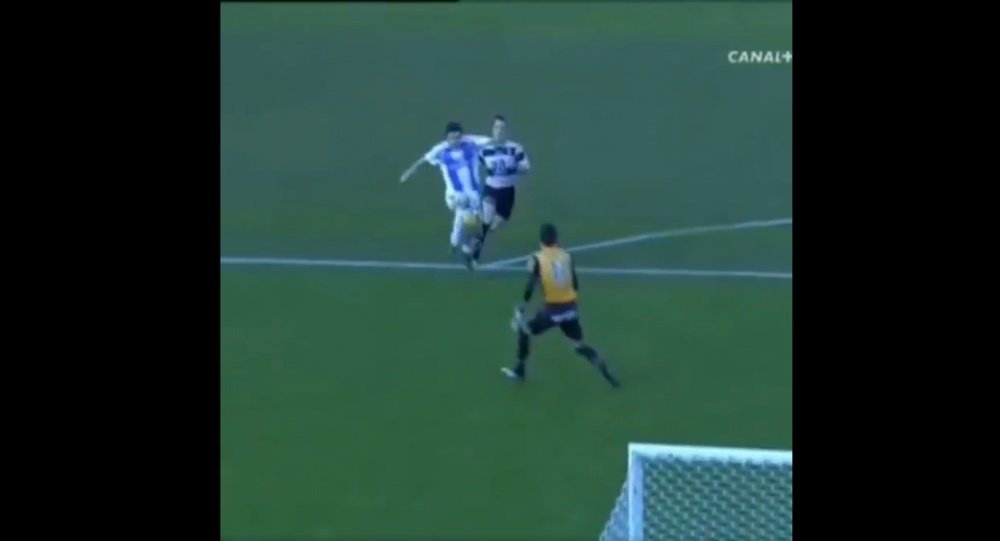 Joseba Llorente, a punto de marcar el gol más rápido de la historia de LaLiga. Captura/Canal+