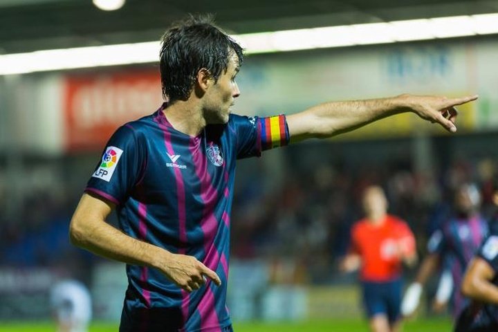 Camacho agradeció al Huesca la confianza depositada en él