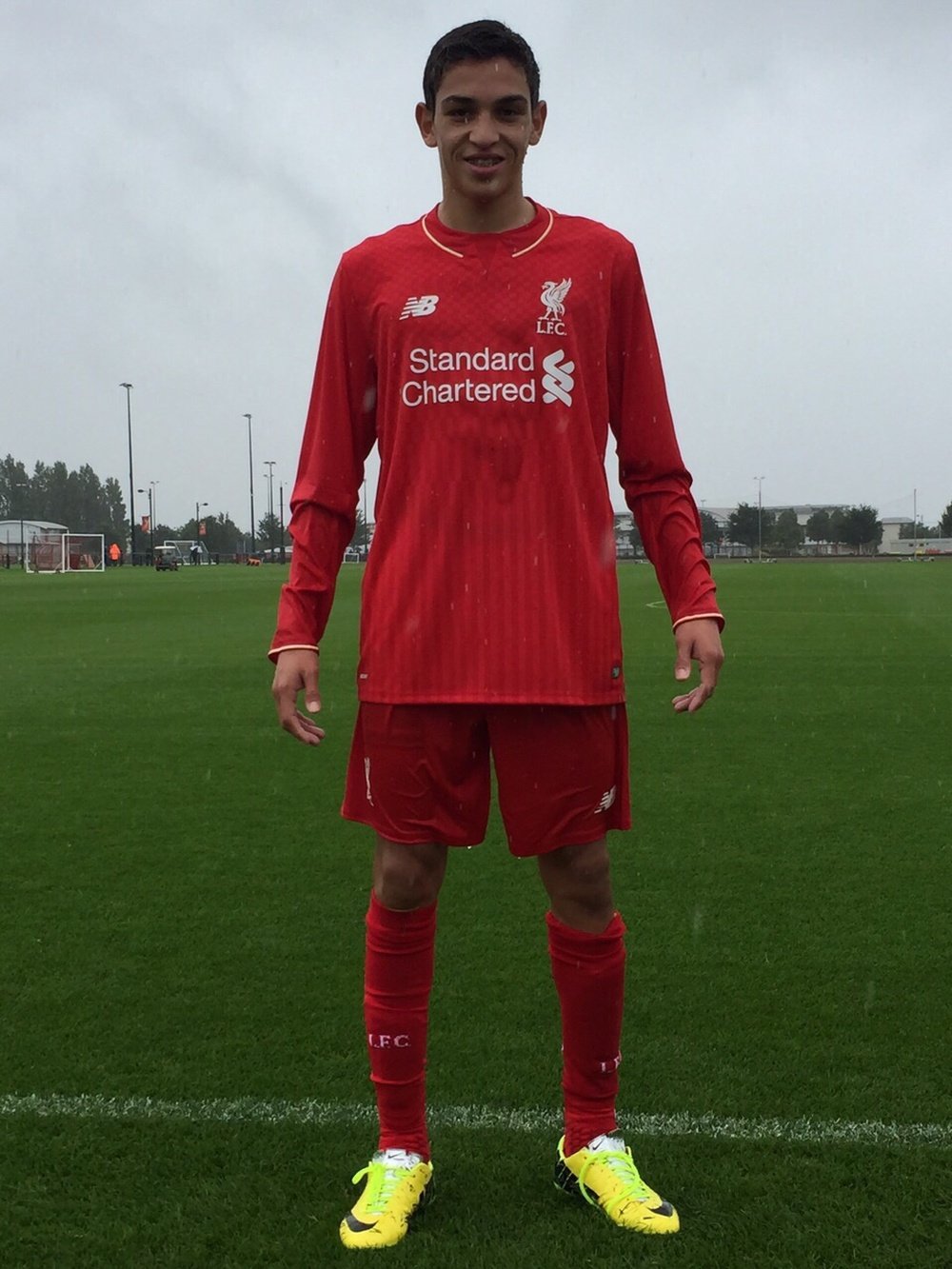 Juan Manuel Sanabria estuvo en Inglaterra entrenando con el Liverpool. Nacional