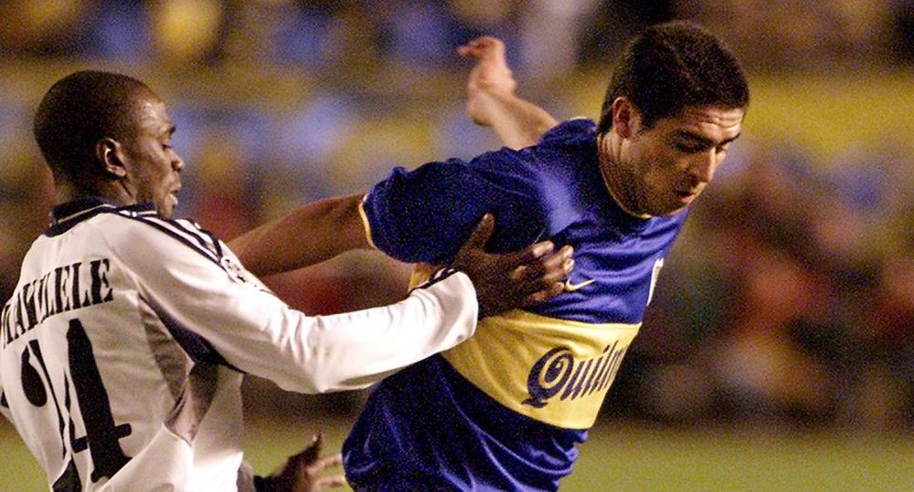 Del Bosque confesó que Riquelme pudo haber jugado en el Madrid. AFP