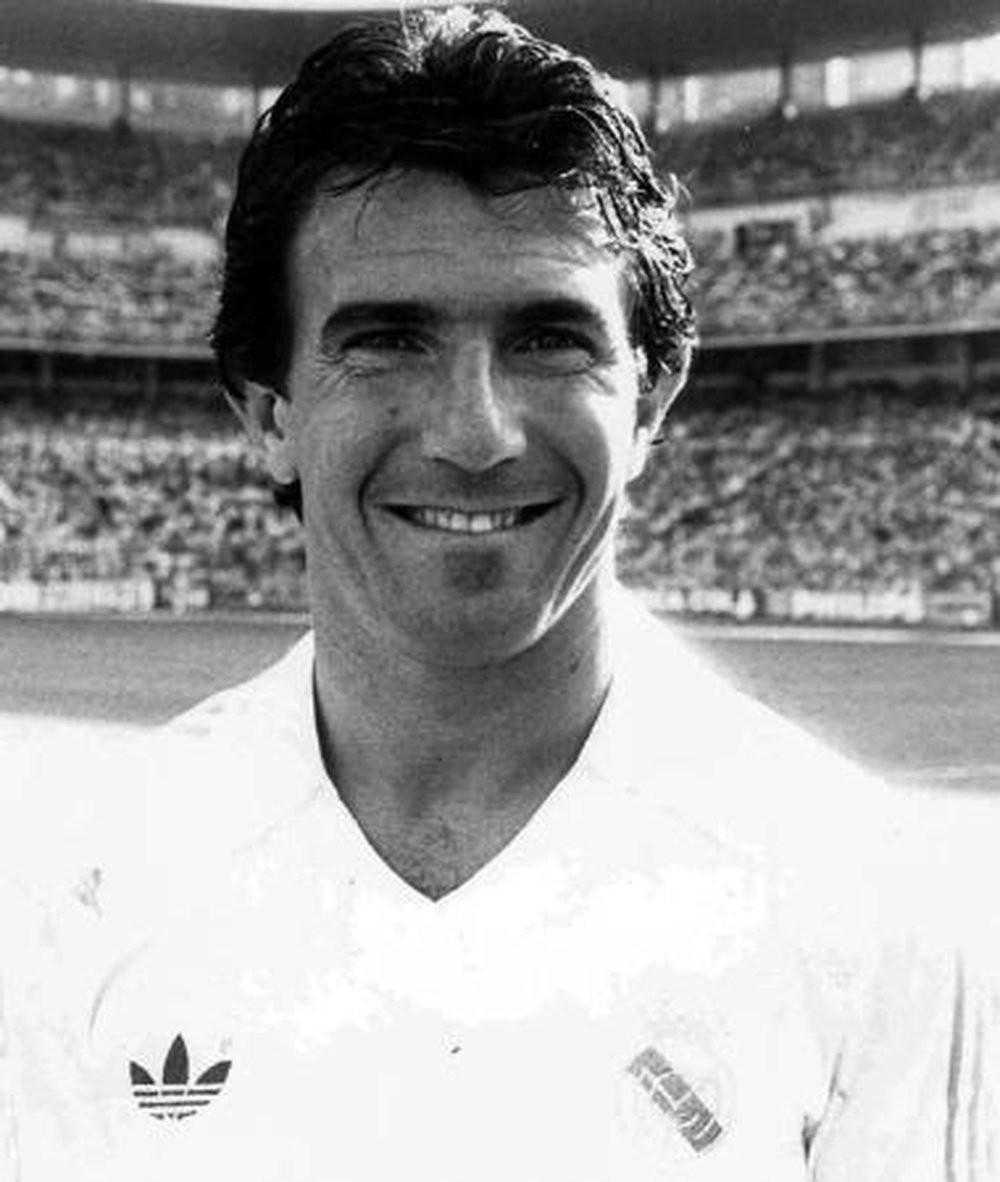 Se cumplen 25 años del debut como entrenador del ex jugador del Real Madrid Juanito. RealMadrid