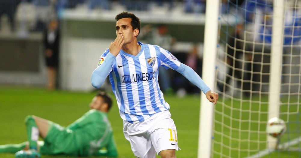 Juanmi celebra un gol en su etapa como jugador del Málaga. Twitter
