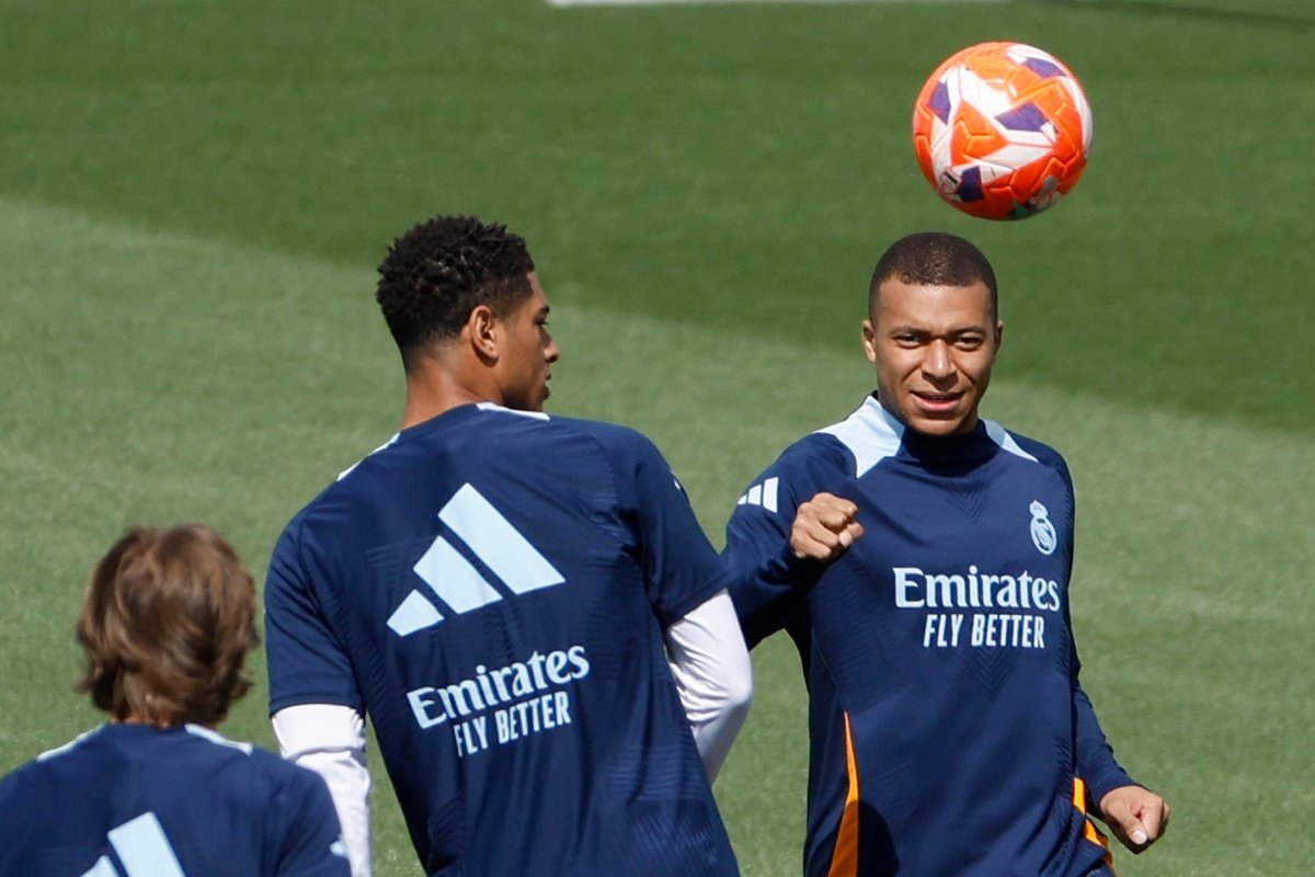 Madrid's Club World Cup plans hit by Mbappe fever scare