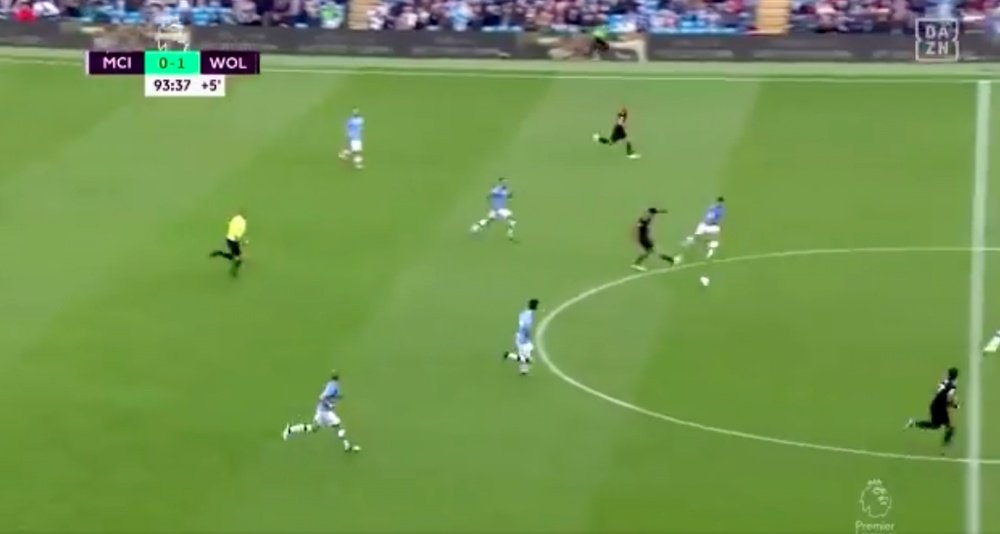 Dos contragolpes, dos goles de los Wolves. Captura/DAZN