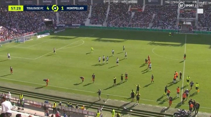 El Toulouse-Montpellier se paró 10 minutos. Captura/BTSport