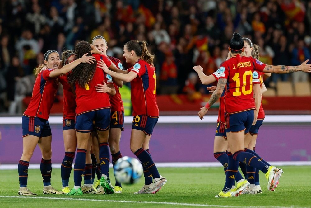 España, en lo más alto de la clasificación mundial femenina. EFE