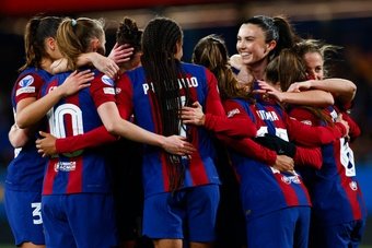 El Barcelona Femenino se clasificó por la puerta grande para los cuartos de final de la Champions League, después de ganar al Rosengard por un contundente 7-0.