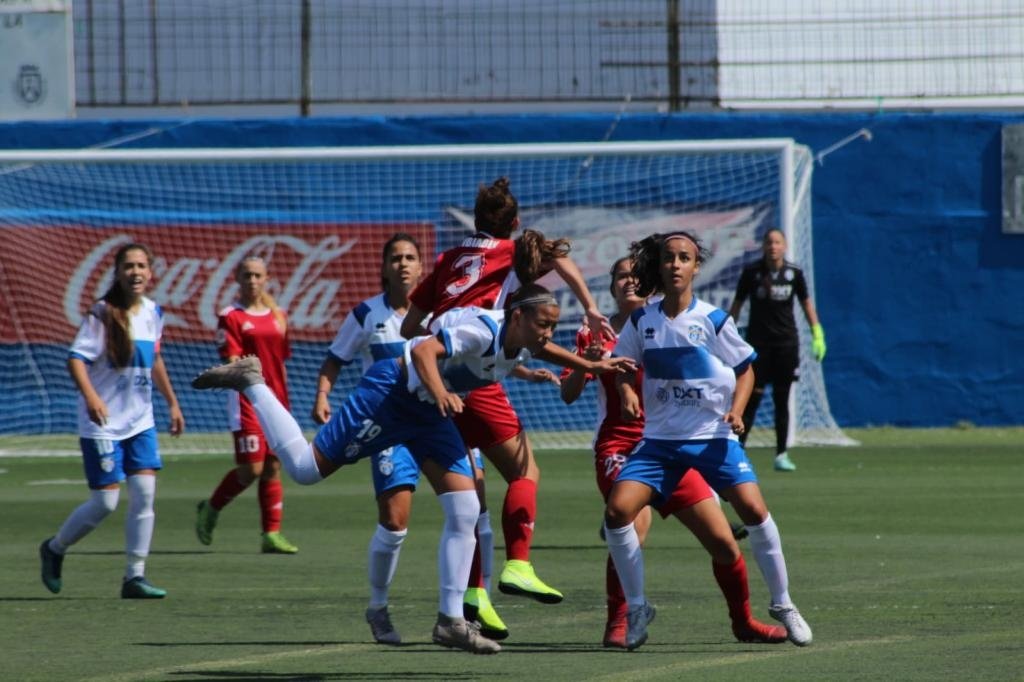 El filial del Tenerife ganó por 3-0 al Tacuense. UDGTenerife