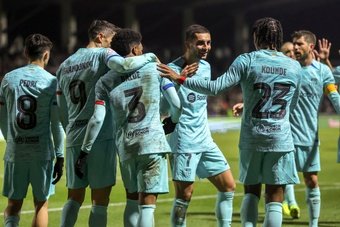 Barcelona secured an unconvincing 3-1 win at third-tier Unionistas de Salamanca in the Copa del Rey on Thursday to reach the quarter-finals.