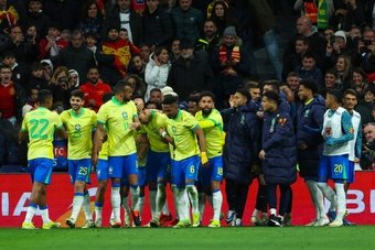 Com a vitória diante da Inglaterra (1-0) e o empate por 3 a 3 com a Espanha na última data Fifa, o Brasil se menteve na quinta posição no ranking da entidade.