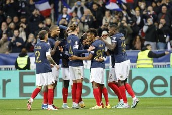 La Selección Francesa dio un duro correctivo a Gibraltar, a quien venció por 14-0. Un nuevo récord en la historia de la fase de clasificación para la Eurocopa. Kylian Mbappé firmó un 'hat trick'.
