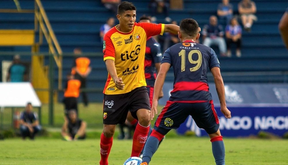 Herediano y San Carlos sacan pecho