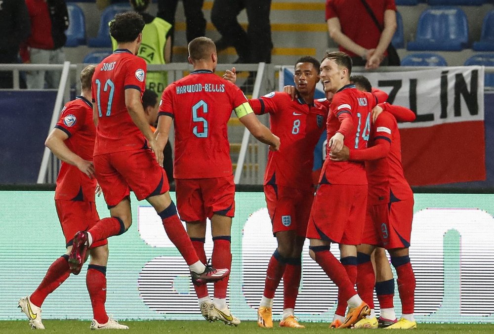 ¿Por qué Inglaterra no se puede clasificar para los Juegos? EFE/David Mdzinarishvili