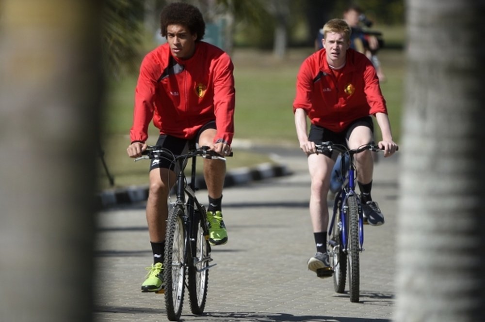 El rodaje en bicicleta es una de los entrenamientos más recurrentes en fútbol. AFP