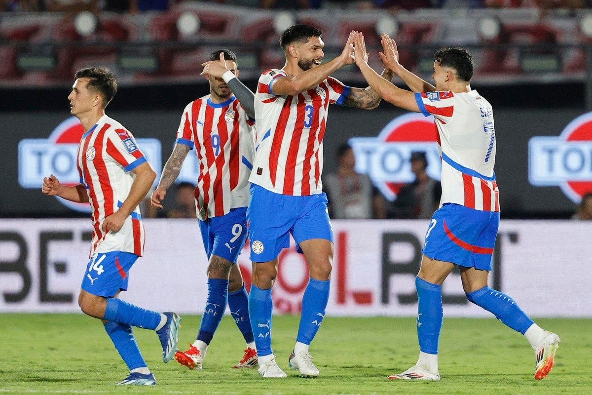 Paraguay empieza a acariciar el Mundial a costa de Chile