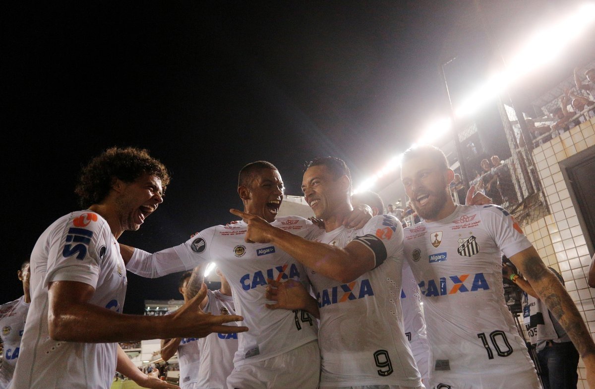 Los futbolistas de Santos celebraron la victoria por todo lo alto. Twitter/Conmebol