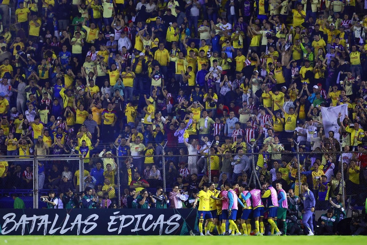 El América destroza el 'clásico' de la Concachampions