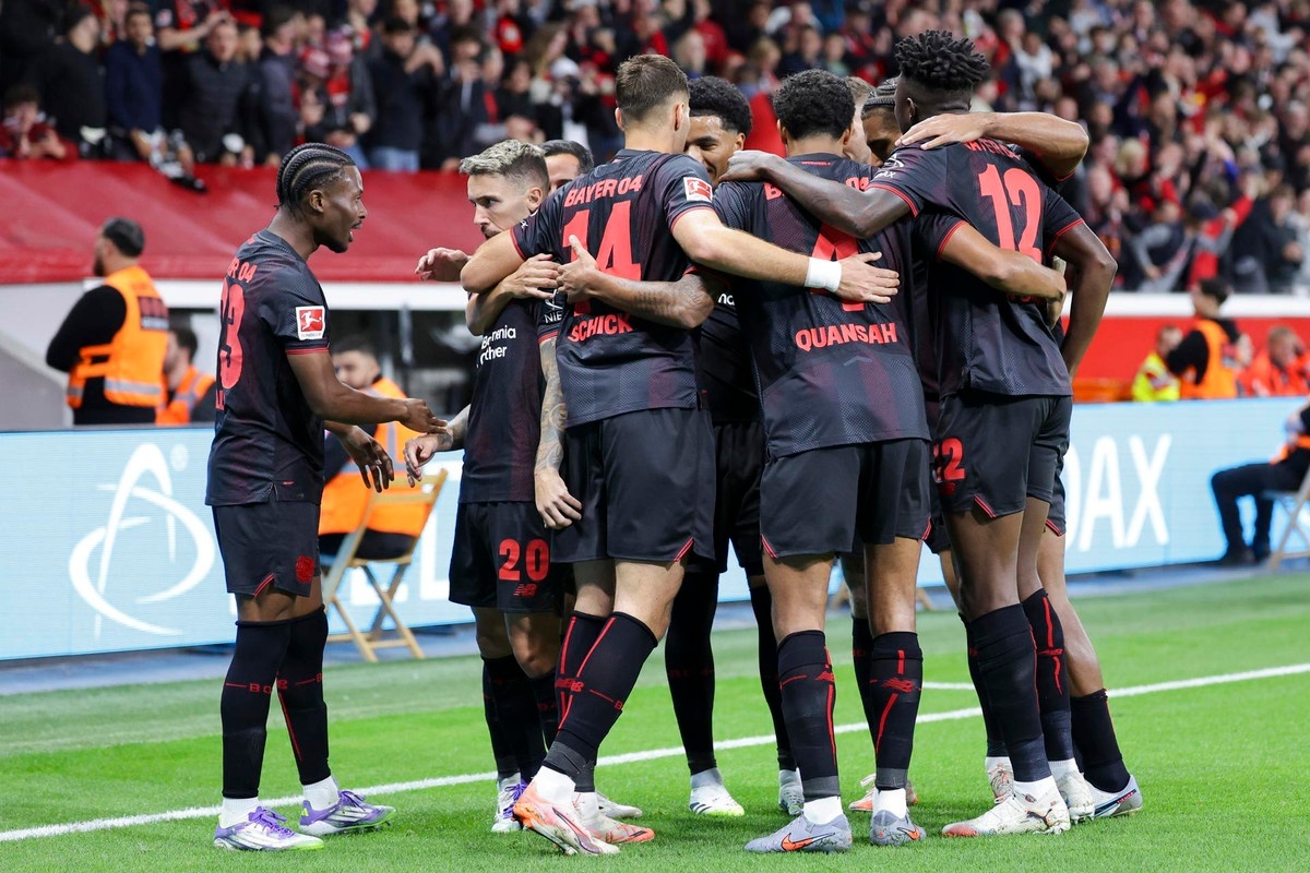 Tabakovic le baja los humos al Leverkusen
