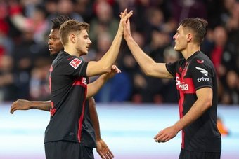 Los goles de Wirtz, Hlozek y Schick dieron al Bayer Leverkusen un nuevo triunfo. El Freiburg opuso resistencia, pero no pudo evitar la victoria por 2-3 de un líder de la Bundesliga que se marcha al parón con 10 puntos de ventaja sobre el Bayern de Múnich cuando solo restan 24 en juego.
