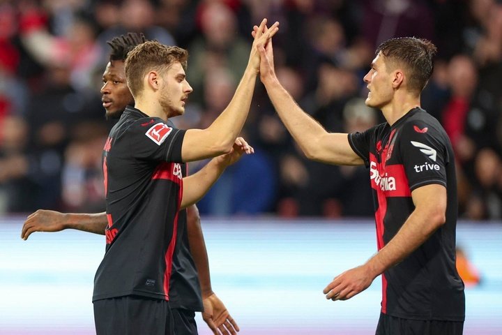 El Bayer Leverkusen estira su invicto hasta finales de mes