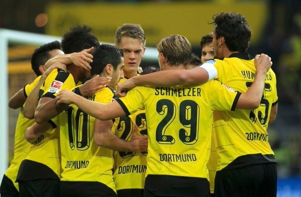 El Dortmund, a sacar provecho del colista Augsburgo