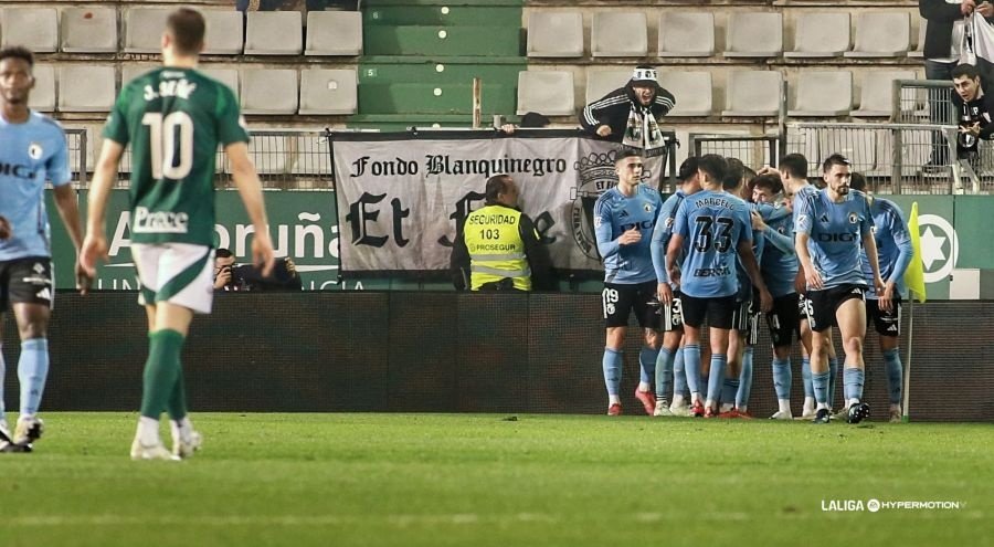 El Burgos toma aire y se lo quita al Racing de Ferrol