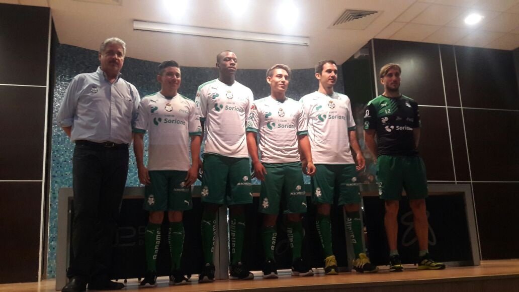 Presentación estelar para los refuerzos del Santos Laguna