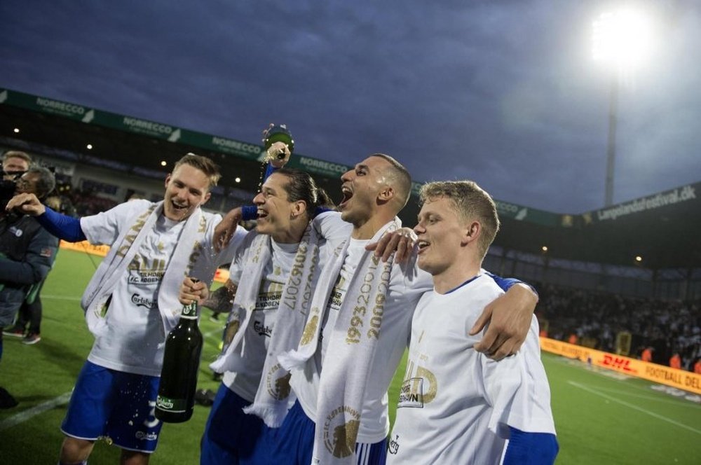 Jugadores del Copenhague celebran el título de Liga Danesa. EFE