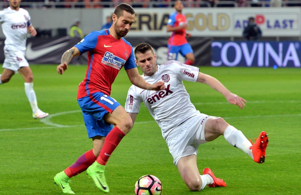 Máxima rivalidad en el 'derbi' entre Dinamo de Bucarest y Steaua. SteauaFC