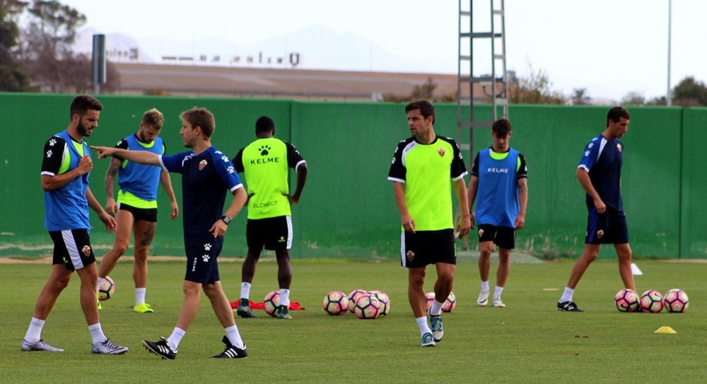 El Elche ha recuperado al lesionado Lolo Ortiz. ElcheCF