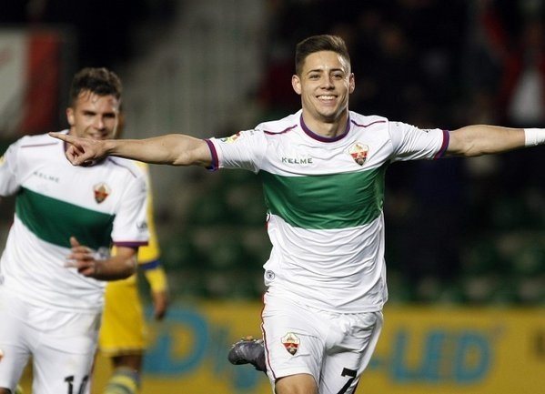 El Elche presenta su candidatura al ascenso frente a un peligroso Numancia