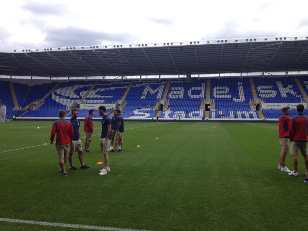 Jugadores del Espanyol antes del partido ante el Reading. RCDEspanyol.