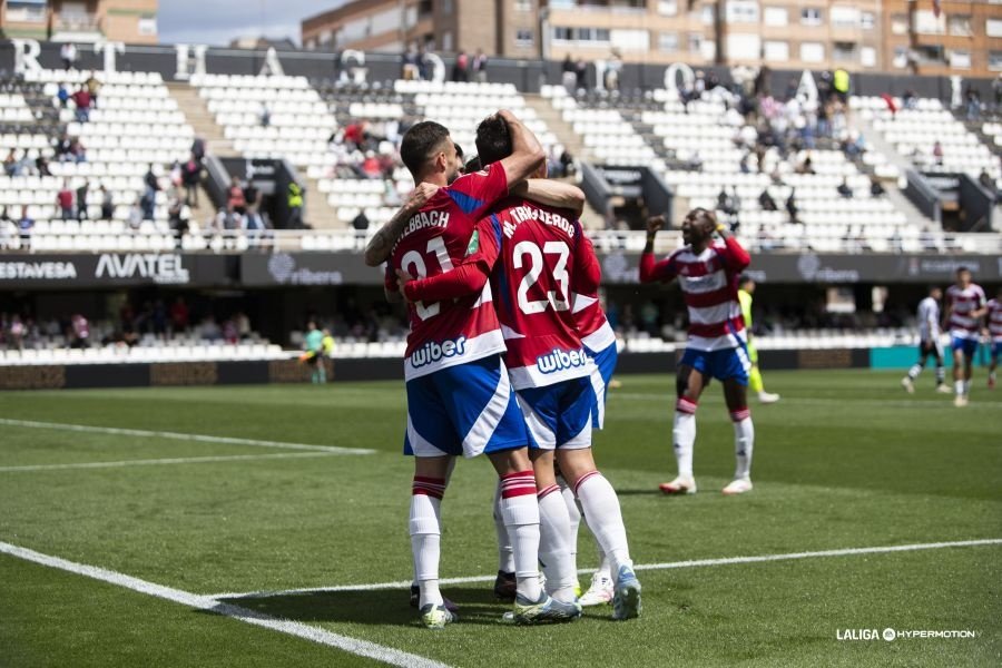 Al 'play off' con fuerza y con valor