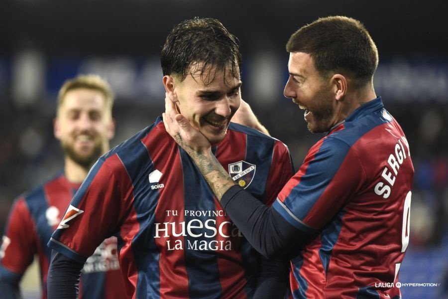 El Huesca cumple con su deber